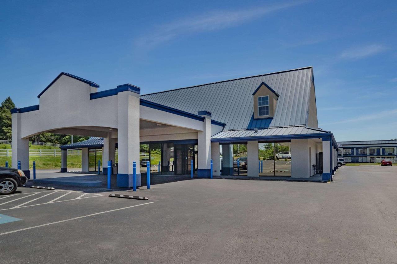 Rodeway Inn Owensboro Exterior photo