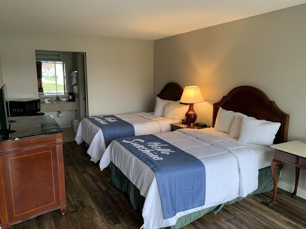 Rodeway Inn Owensboro Exterior photo